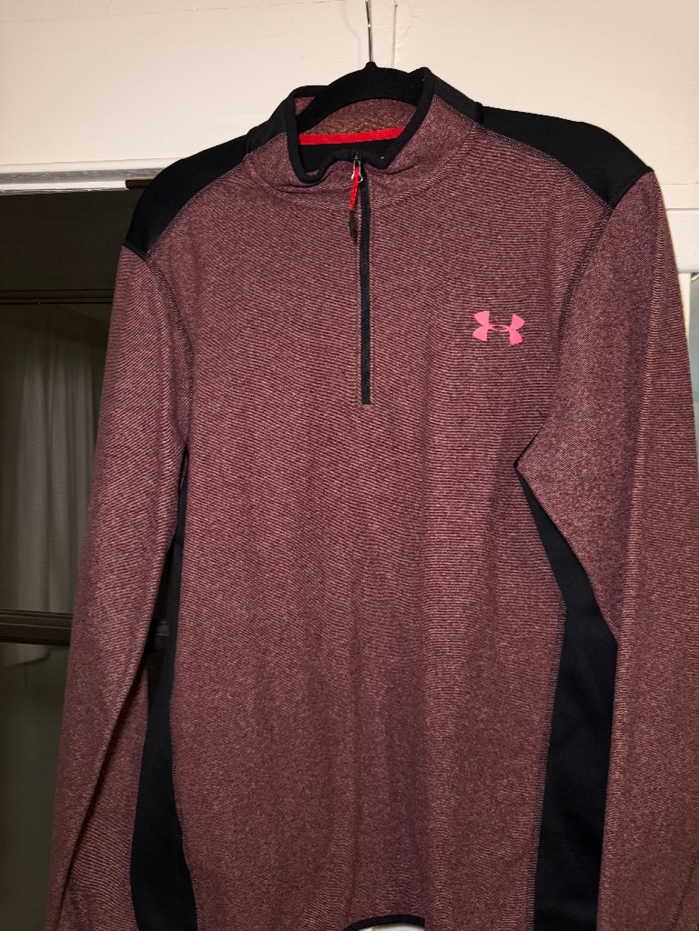 Under Armour Quarter Zip (Size M)